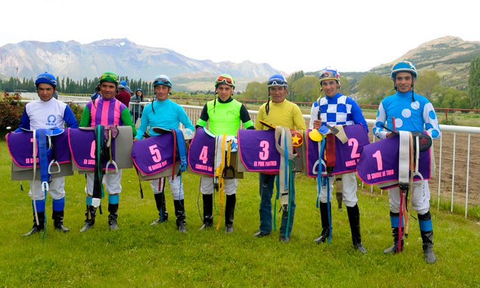 Polla tres Haras Esquel